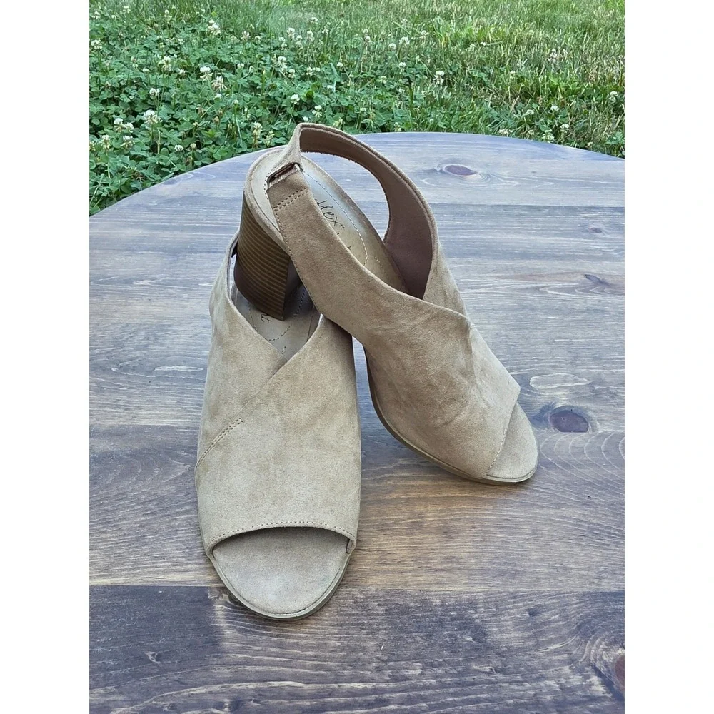 NEW Dexflex Comfort Open Toe Faux Suede Slingback Block Heel Size 8 #6430844